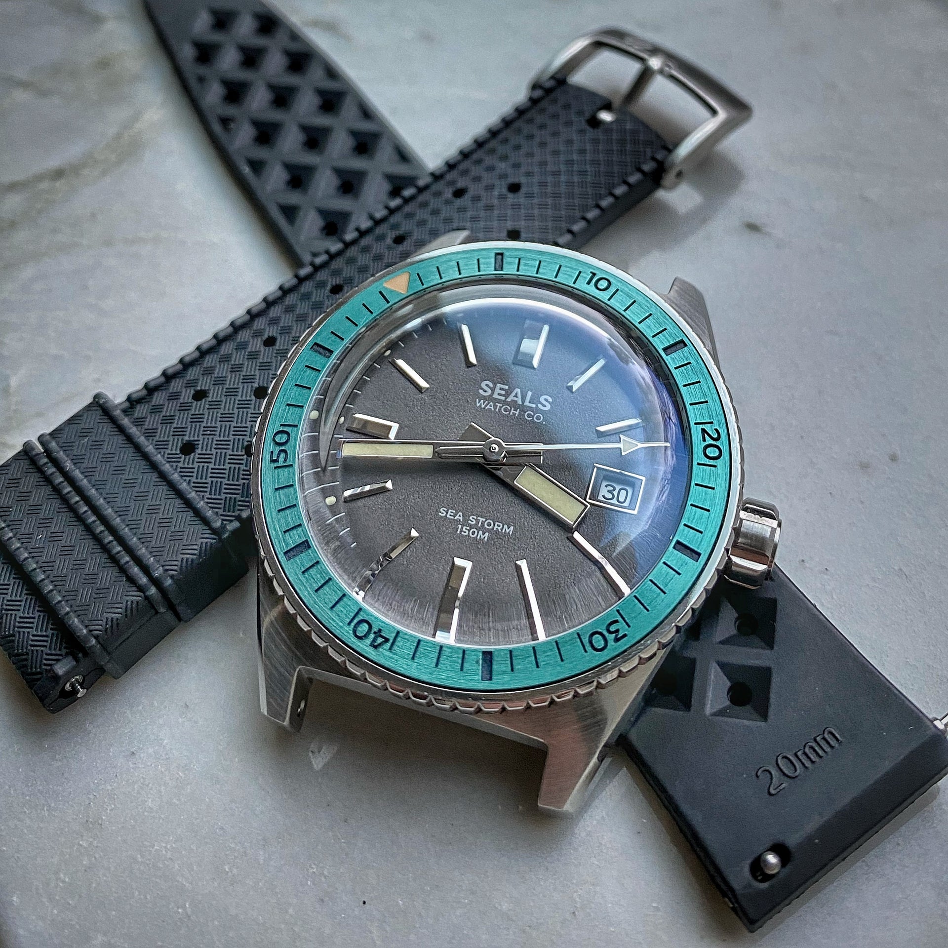 "Sea Storm" Dive Watch - Limited Run Skin Diver - With Date - Seals Watch Co