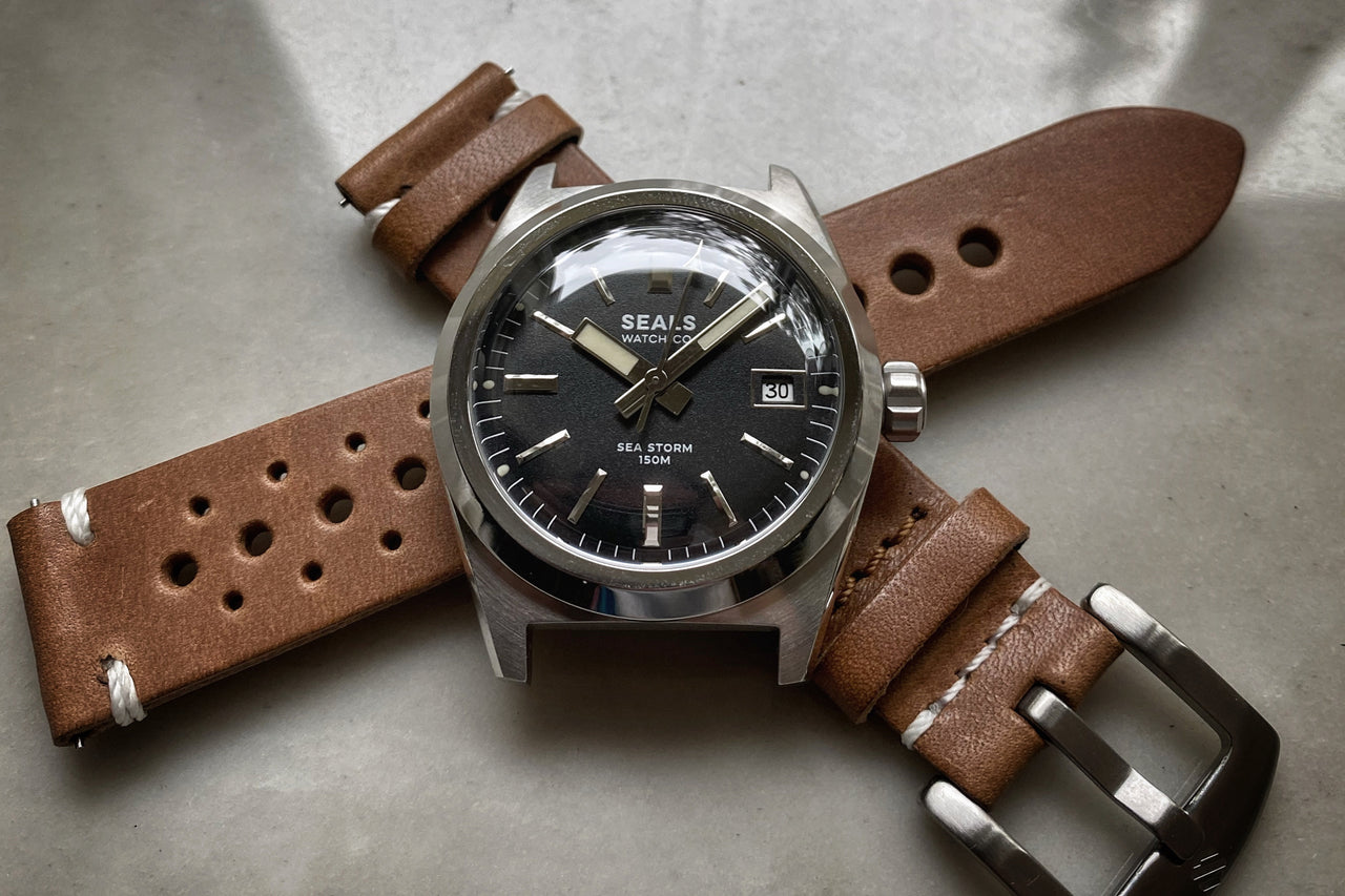 "Sea Storm" Dive Watch - Fixed Bezel - No Date - Seals Watch Co