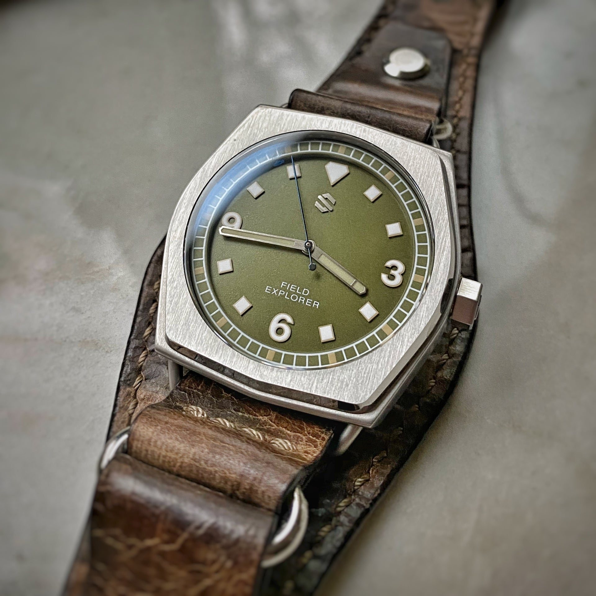 Model C Field Explorer | American Field Watch, Automatic - Seals Watch Co