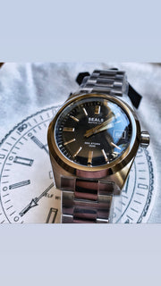 "Sea Storm" Dive Watch - Fixed Bezel - With Date - Seals Watch Co