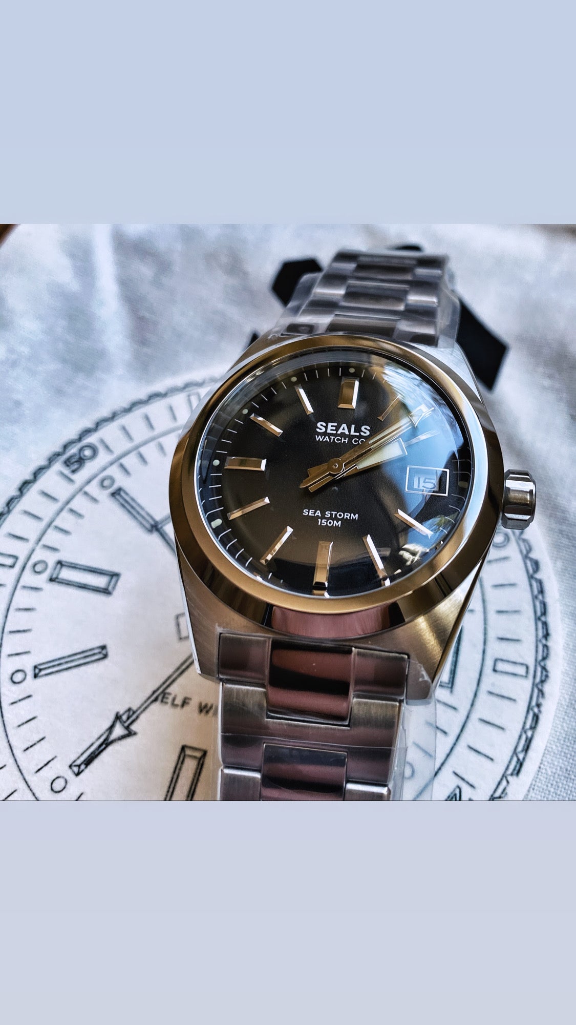 "Sea Storm" Dive Watch - Fixed Bezel - With Date - Seals Watch Co