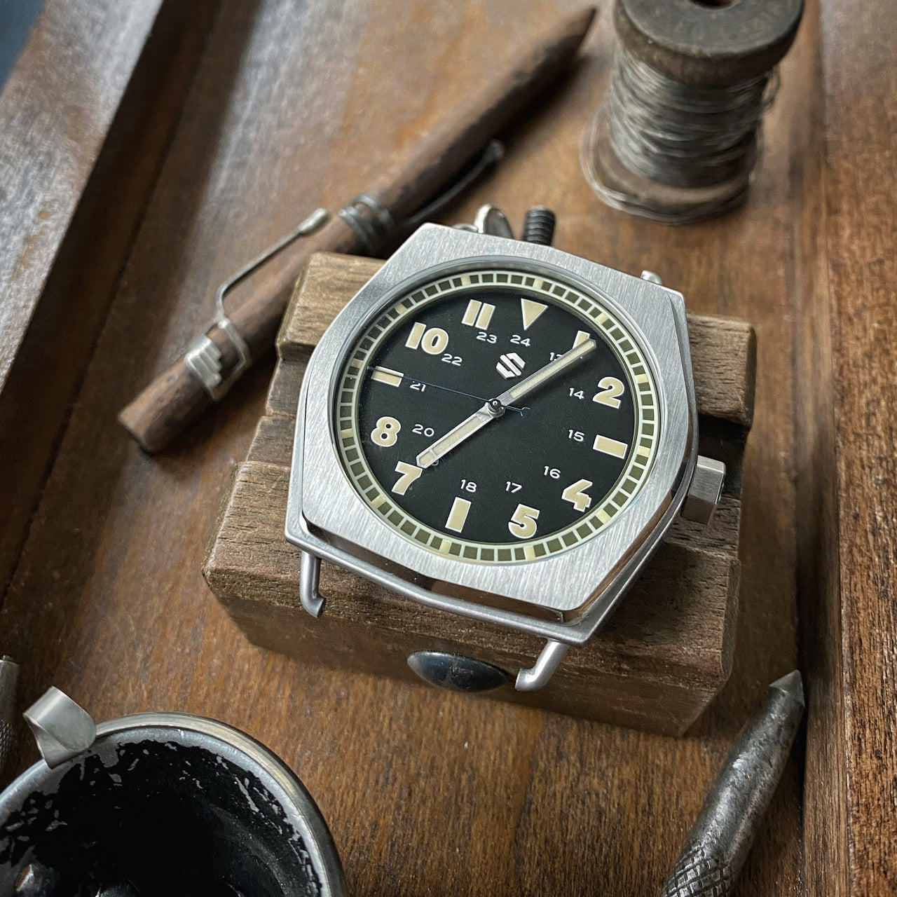 Model C Field Explorer | American Field Watch, Automatic - Seals Watch Co