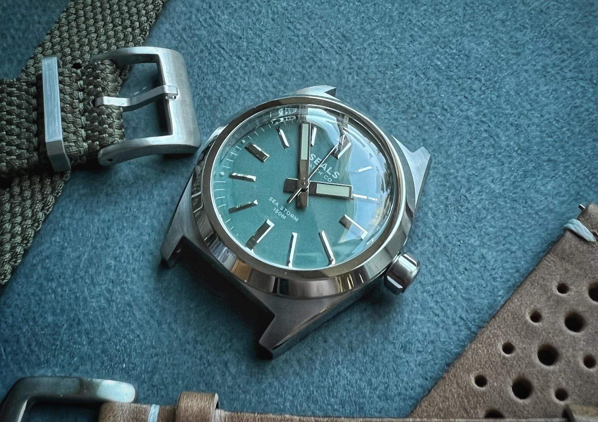 "Sea Storm" Dive Watch - Fixed Bezel - No Date - Seals Watch Co