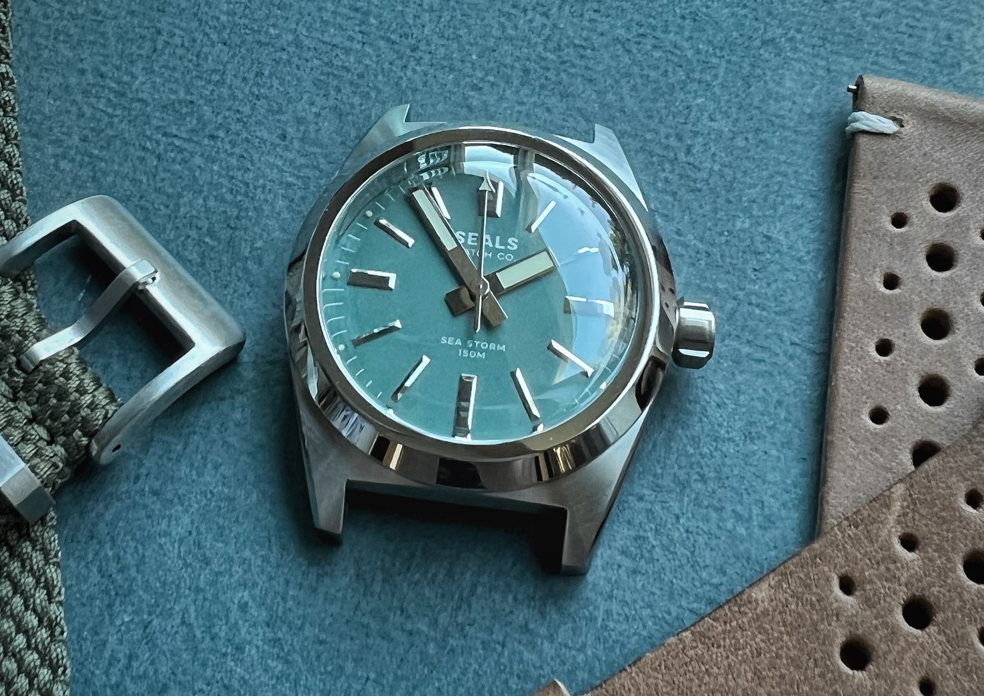 "Sea Storm" Dive Watch - Fixed Bezel - No Date - Seals Watch Co