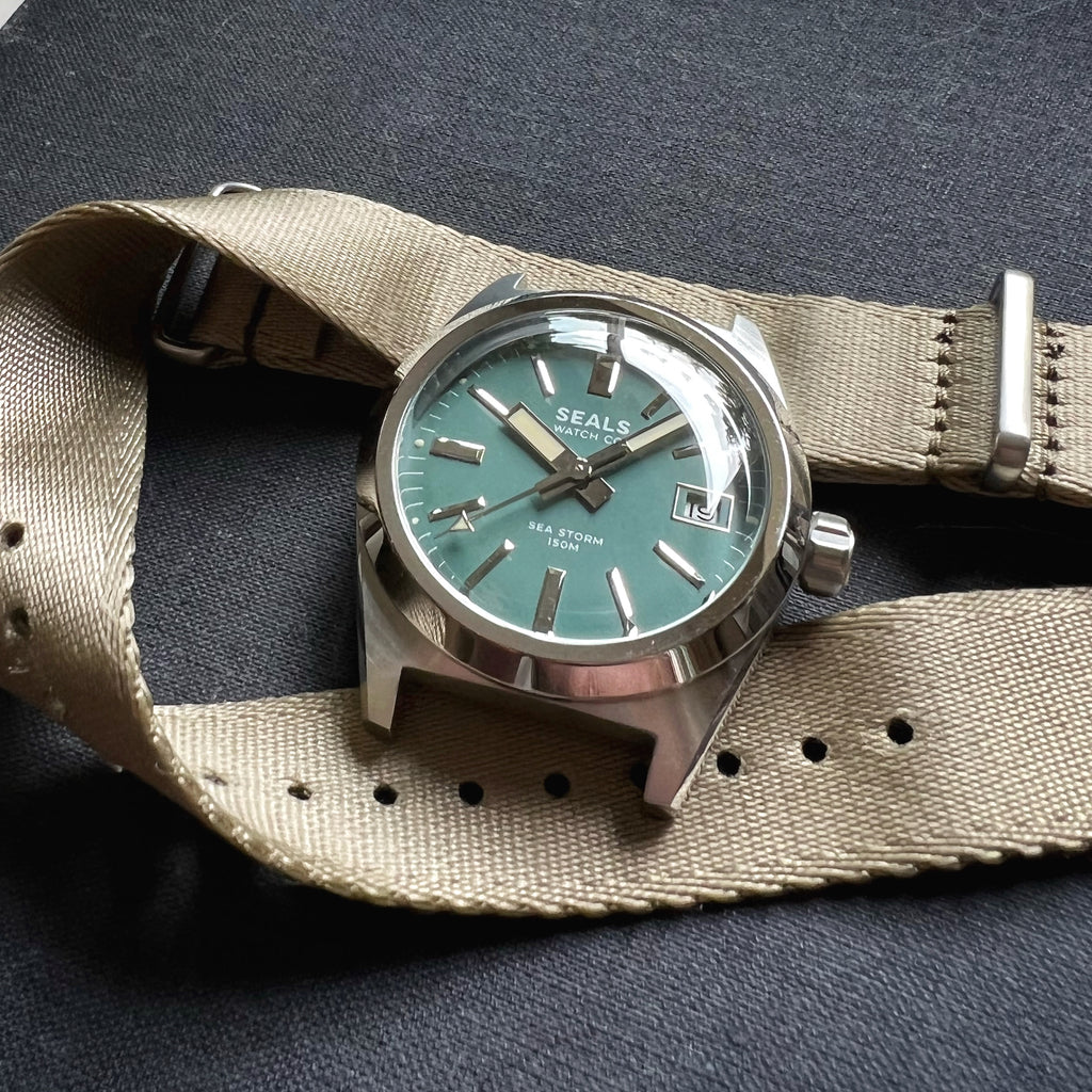 Sea Storm — 38mm skin diver in Sea Foam
